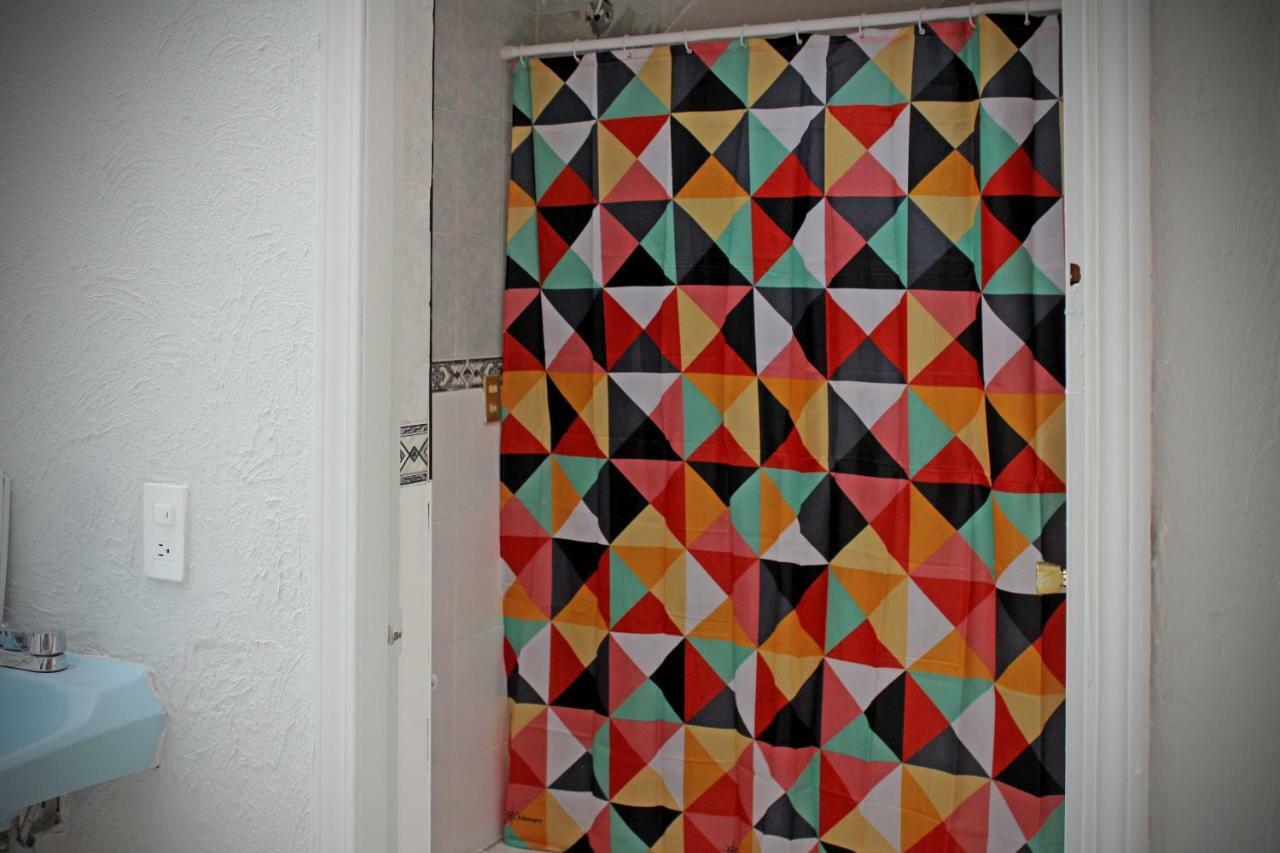 Hostal Americana Guadalajara Bagian luar foto