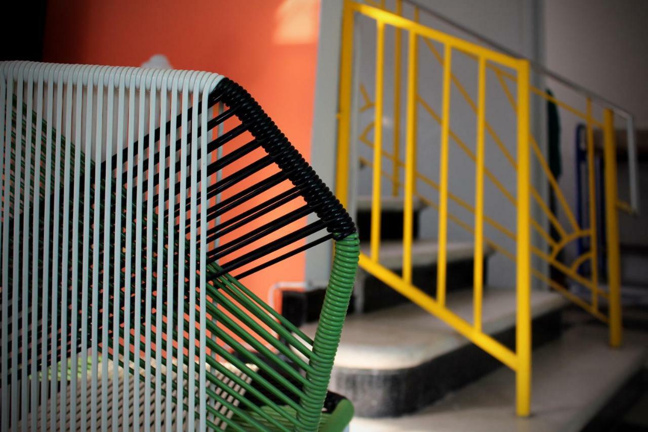 Hostal Americana Guadalajara Bagian luar foto