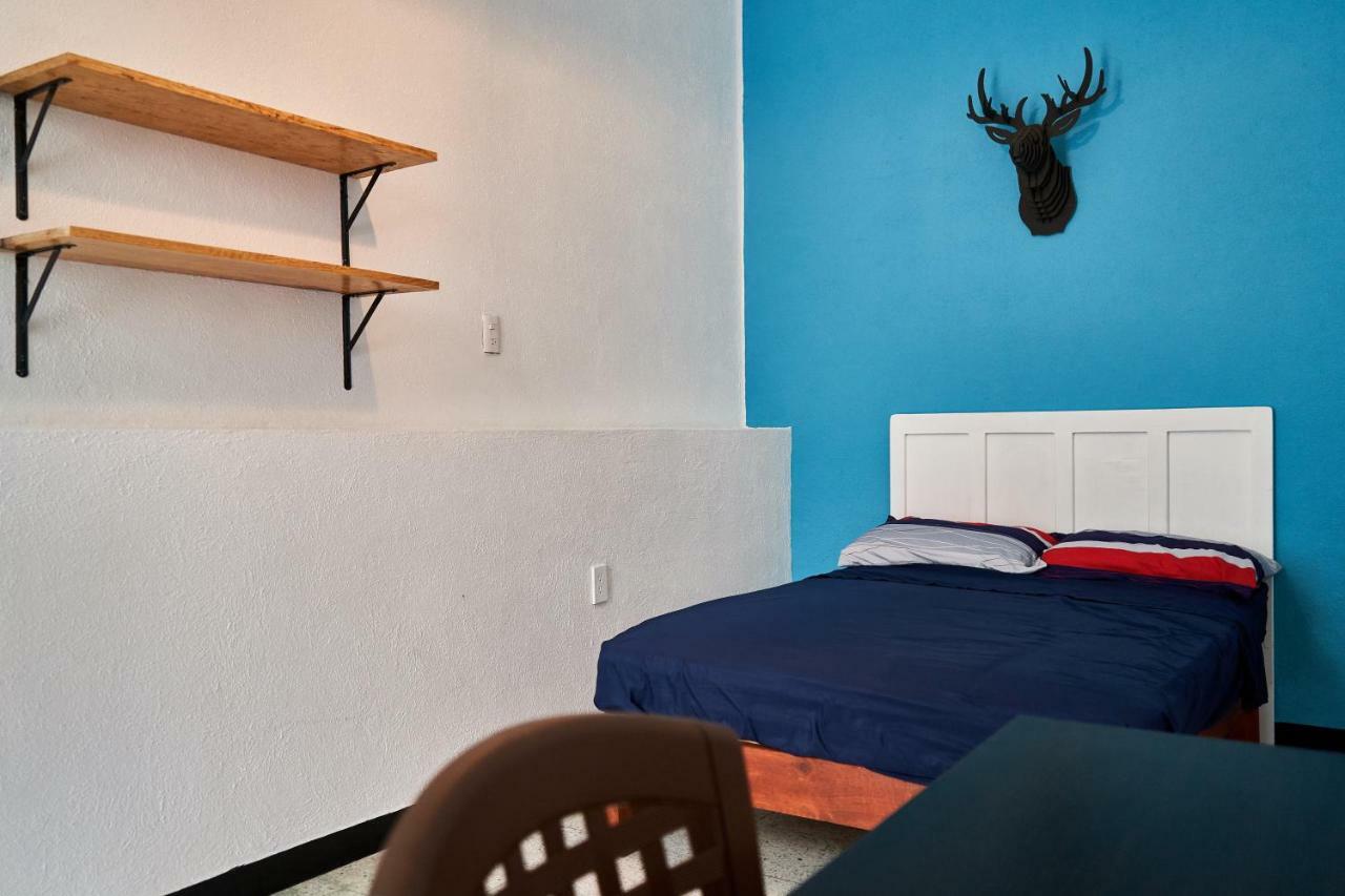Hostal Americana Guadalajara Bagian luar foto