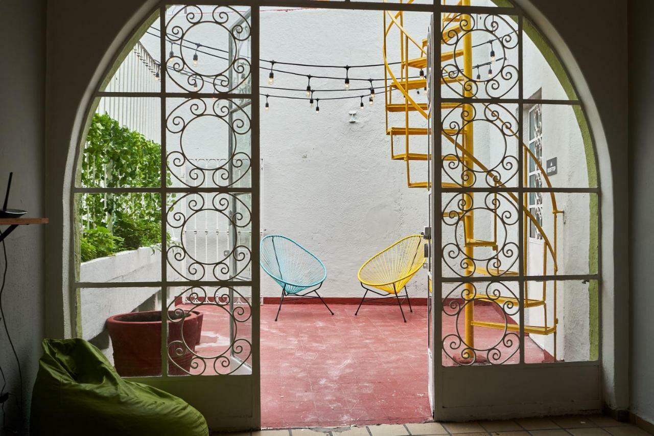 Hostal Americana Guadalajara Bagian luar foto