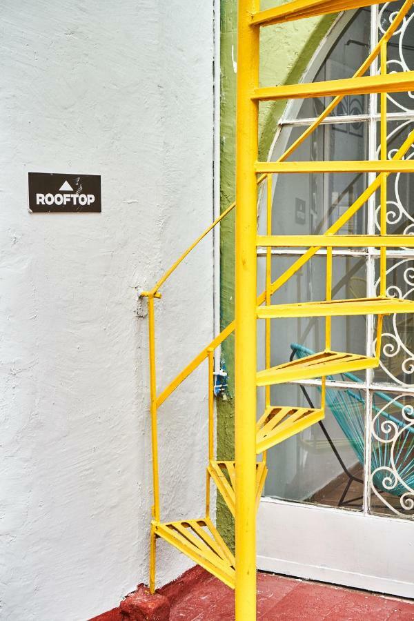 Hostal Americana Guadalajara Bagian luar foto